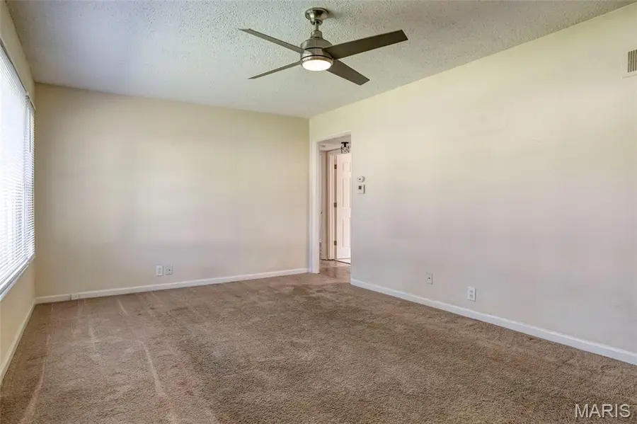 20 La Venta Drive, Florissant, MO 63031 - #3