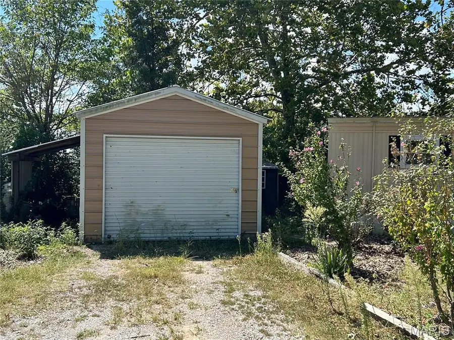 4814 Timber Lake Court, Waterloo, IL 62298 - #2