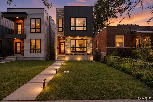 4330 Vista Avenue, St Louis, MO 63110