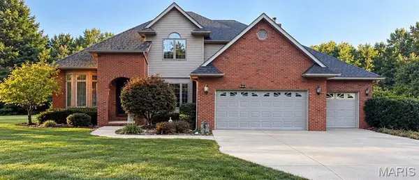 3206 Nottoway Avenue, Godfrey, IL 62035