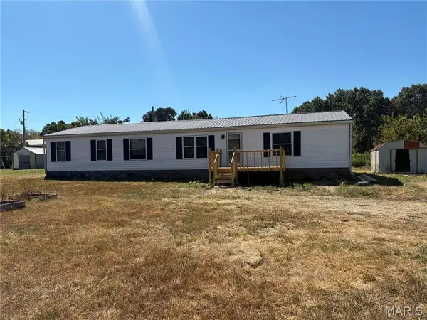 20430 Granger Lane, Lebanon, MO 65536