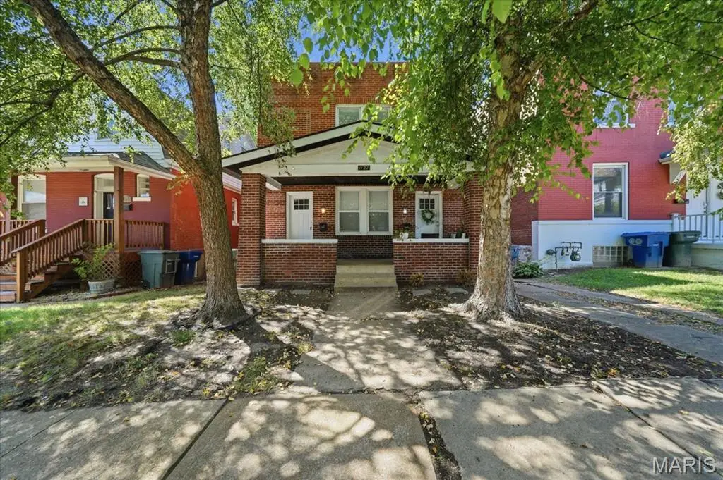 1127 Forest Avenue, Saint Louis, MO 63139 - #1