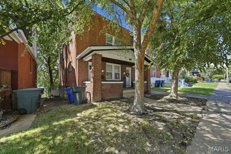 1127 Forest Avenue, Saint Louis, MO 63139 - #2