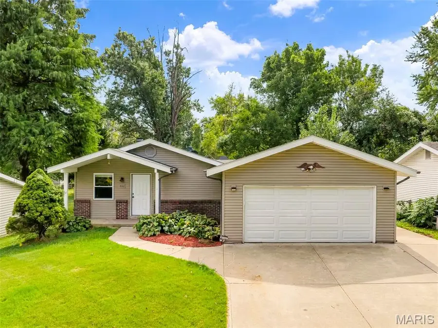 2460 Lindsay Lane, Florissant, MO 63031 - #2