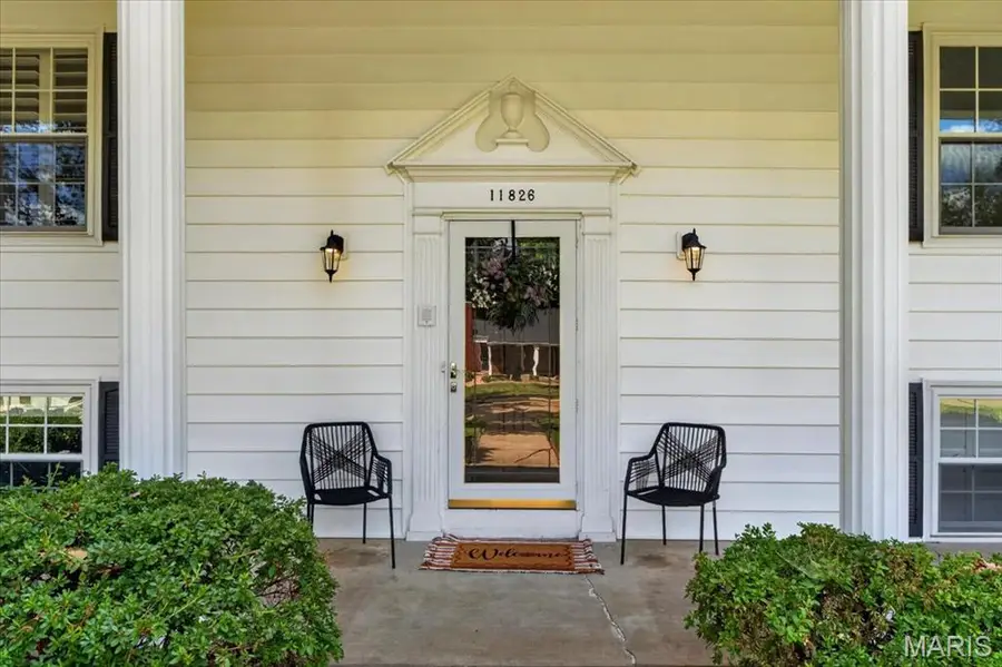 11826 Point Oak Drive, Des Peres, MO 63131 - #3