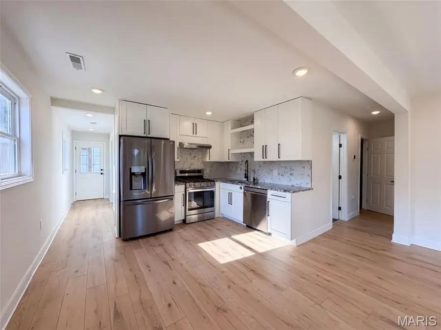316 Lithia Avenue, Saint Louis, MO 63119 - #2