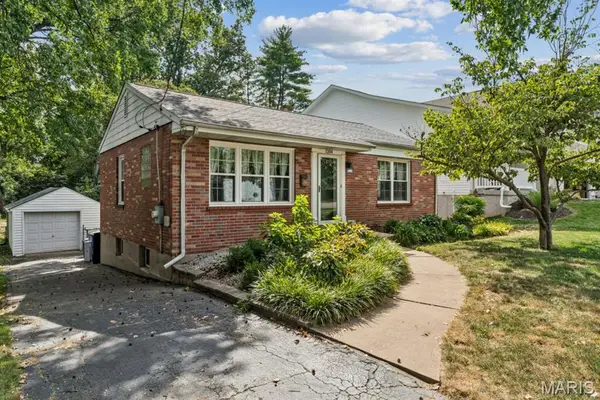 1204 Oday Avenue, Rock Hill, MO 63119