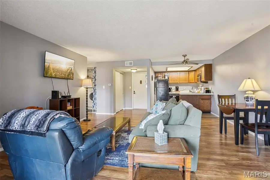 1440 Heritage Landing #208, Saint Charles, MO 63303 - #2
