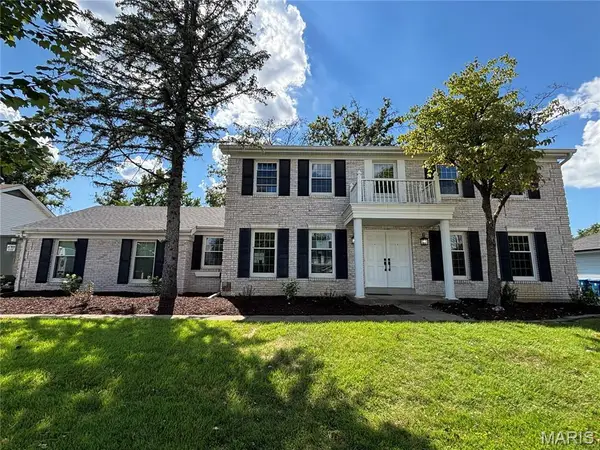 1917 Dovercliff Court, Chesterfield, MO 63017