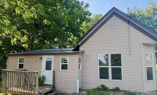 29277 State Highway D, La Belle, MO 63447