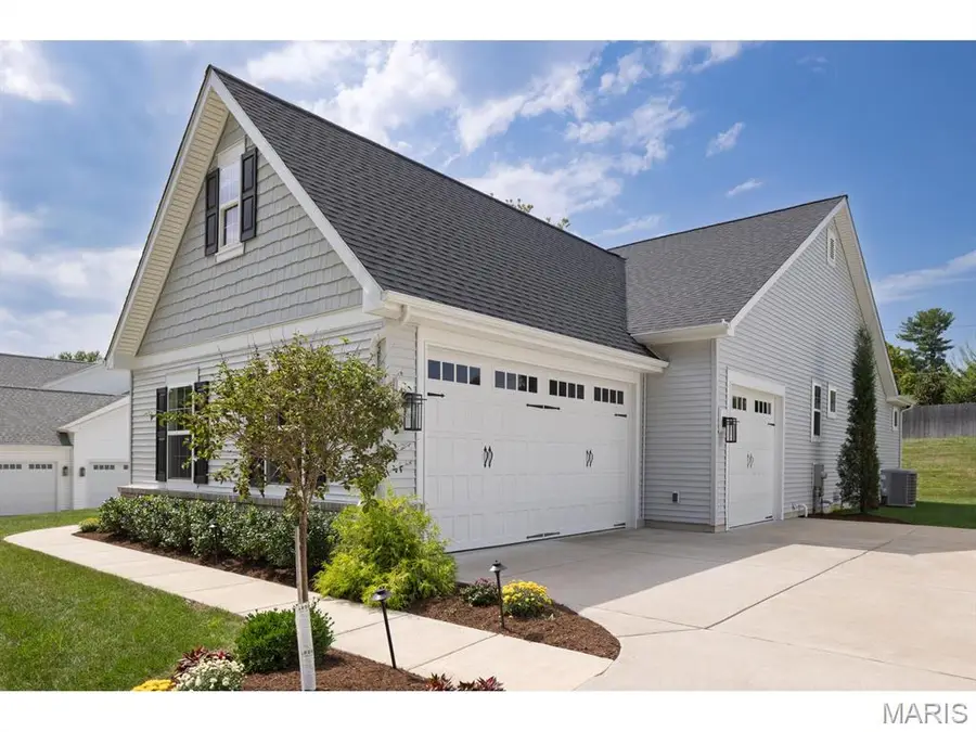 545 Long Acres Lane, Olivette, MO 63132 - #3
