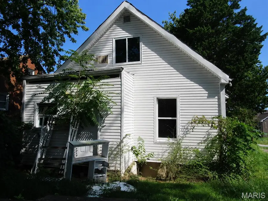6732 Robbins Avenue, Saint Louis, MO 63133 - #2