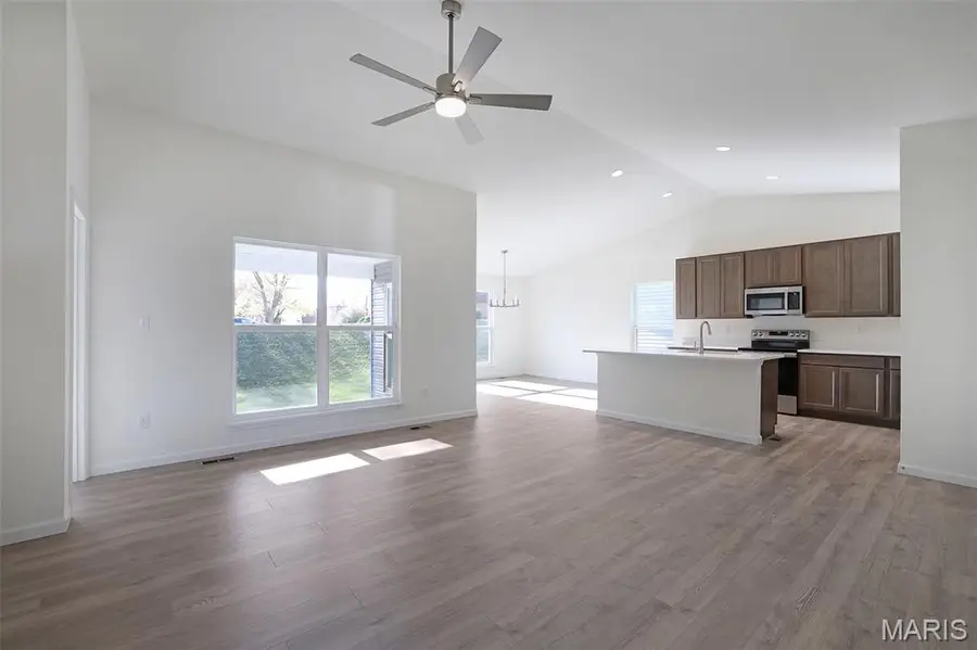 2347 Fernau Court, Florissant, MO 63031 - #3
