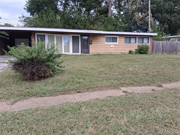 8337 Graybirch Drive, Berkeley, MO 63134