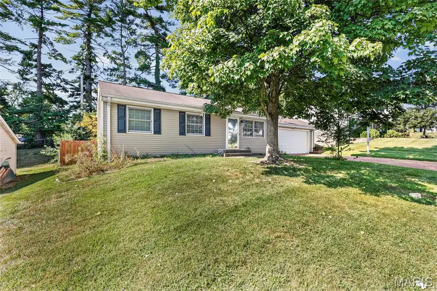 158 E Donaldson Drive, Saint Louis, MO 63129 - #3