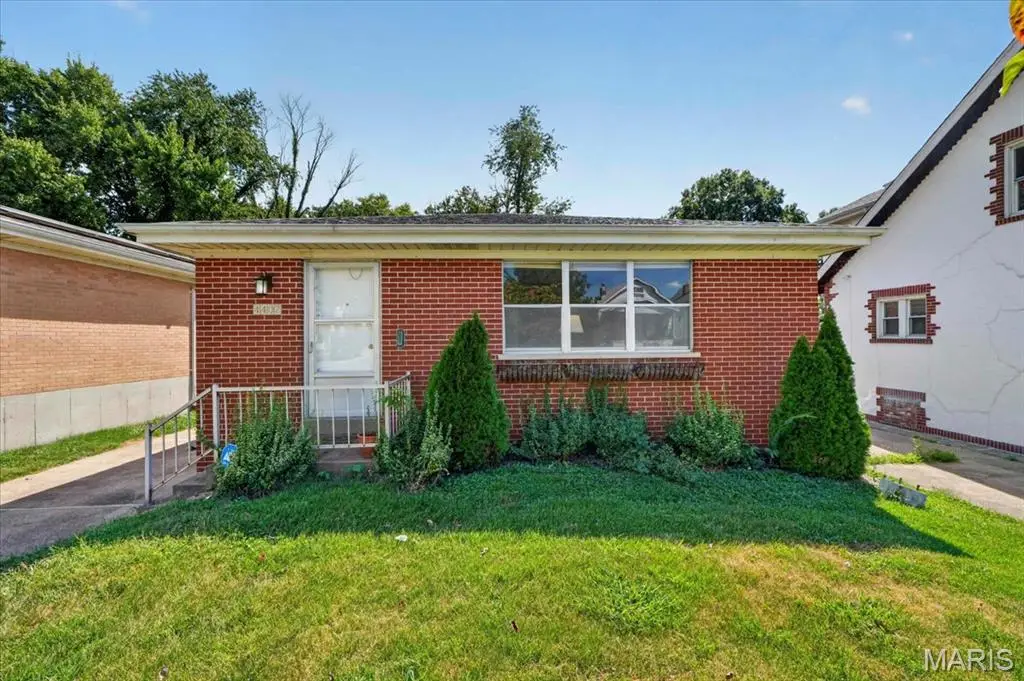 4402 Tholozan Avenue, Saint Louis, MO 63116 - #1