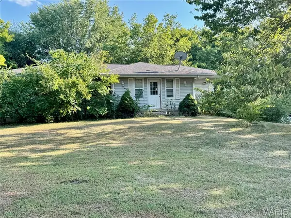 1468 Us Route 40, Smithboro, IL 62284