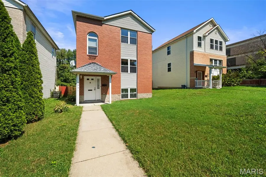5957 Horton Place, Saint Louis, MO 63112 - #2