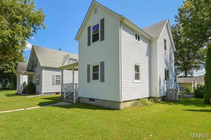 1409 Lemon Street, Highland, IL 62249 - #2