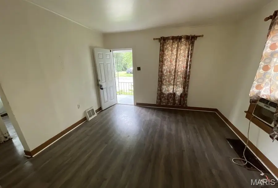 823 N 80th Street, East Saint Louis, IL 62203 - #2