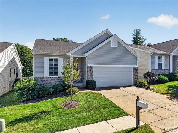 1052 Silo Bend Drive, Wentzville, MO 63385