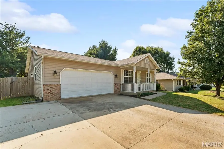 708 S Library Street, Waterloo, IL 62298 - #2