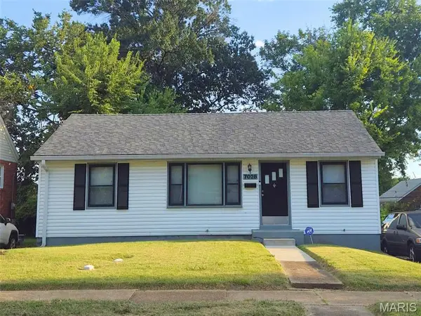 7028 Julian Avenue, University City, MO 63130
