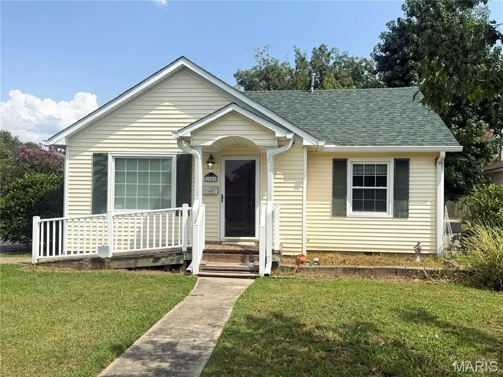 2003 Stonewall Drive, Caruthersville, MO 63830 - #1