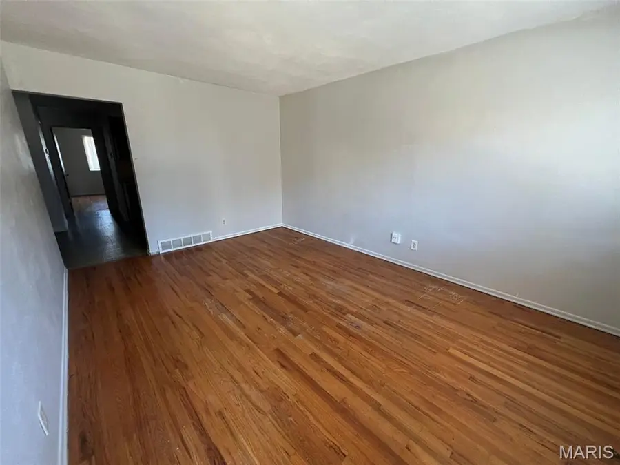 3628 Arkansas Avenue, Saint Louis, MO 63118 - #2