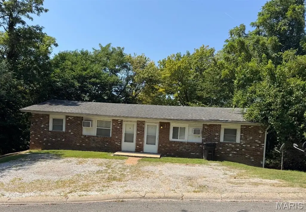 11 Hi Pointe Drive, Belleville, IL 62223 - #1
