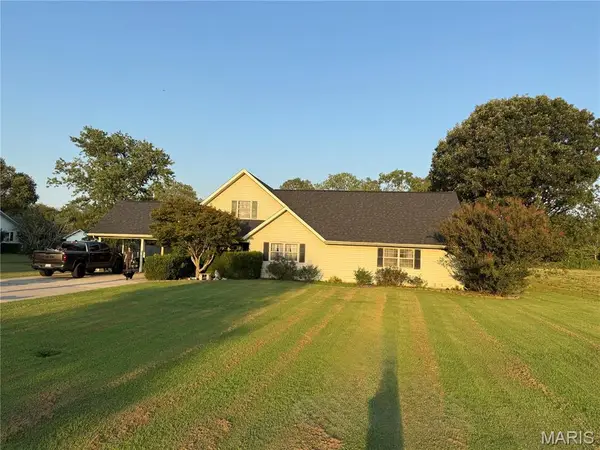 202 Larue Lane, Sikeston, MO 63801
