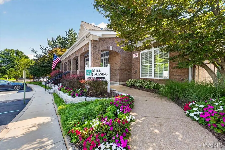 13101 Mill Crossing Court #200, Creve Coeur, MO 63141 - #2