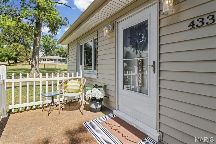 4334 Ringer Road, Oakville, MO 63129 - #3