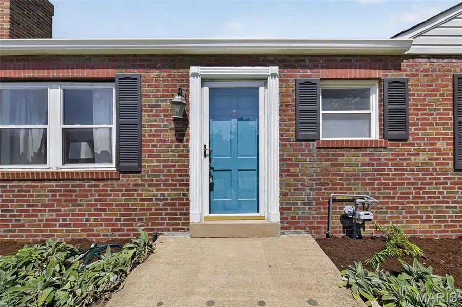 5527 Bancroft Avenue, Saint Louis, MO 63109 - #2