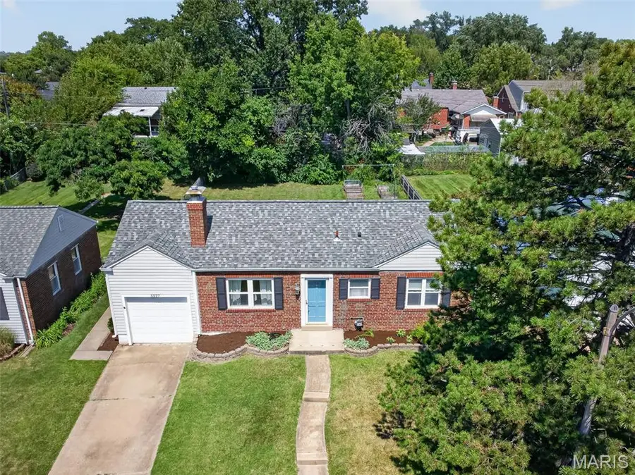 5527 Bancroft Avenue, Saint Louis, MO 63109 - #3