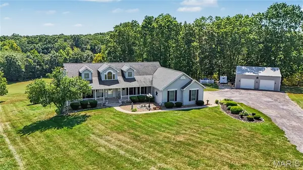 174 Denise Ct Court, Troy, MO 63379