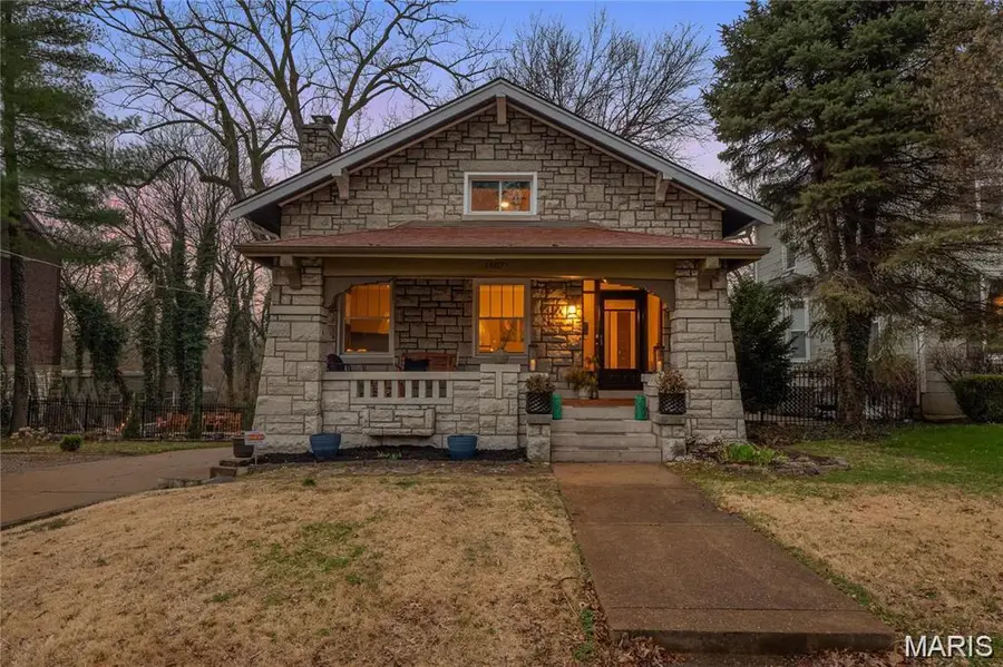 1507 Mccausland Avenue, Saint Louis, MO 63117 - #2