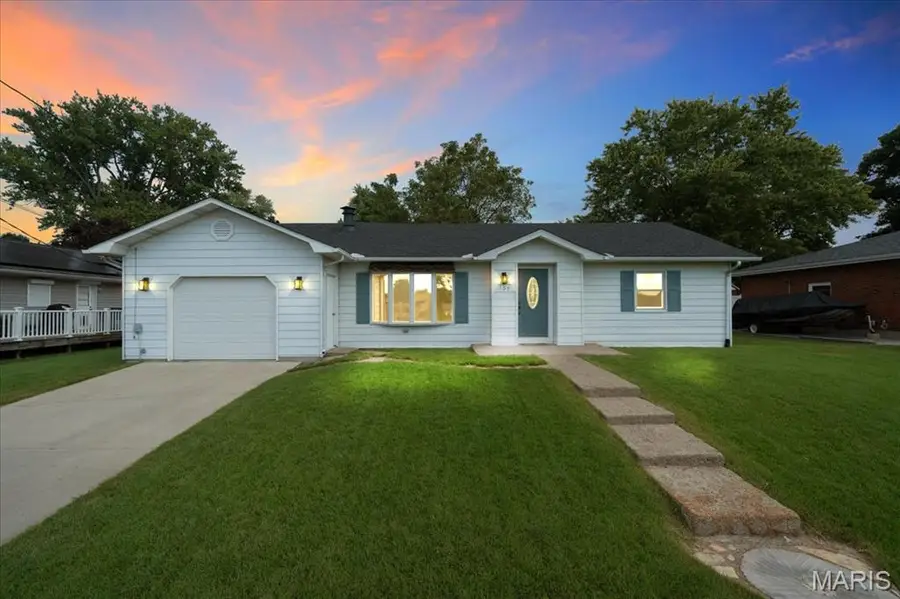 157 Munzert Drive, Glen Carbon, IL 62034 - #2