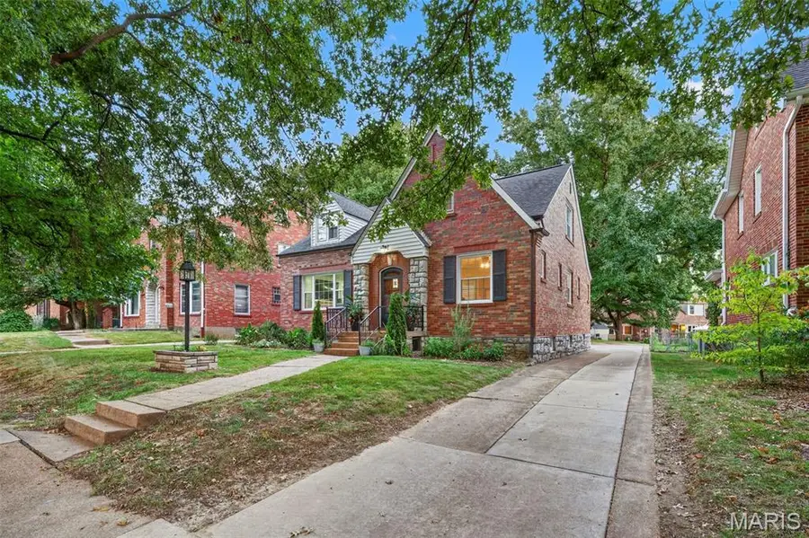 2940 Moniteau Drive, Saint Louis, MO 63121 - #3