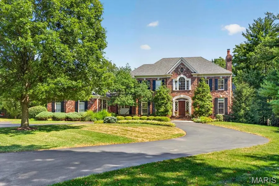 18 Cricklewood Place, Frontenac, MO 63131 - #2