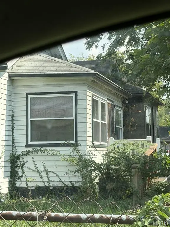 2139 Market Avenue, East Saint Louis, IL 62207 - #2