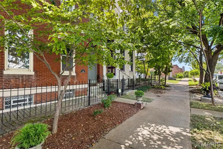 1210 N Market Street, Saint Louis, MO 63106 - #3