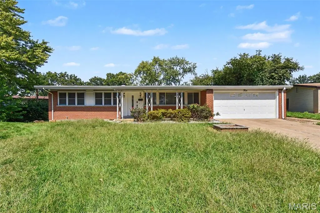 4 Colt Circle, Florissant, MO 63033 - #1