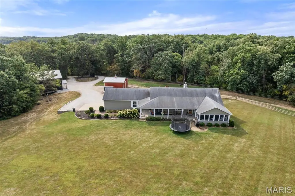 99 N Chantilly Road, Winfield, MO 63389 - #1