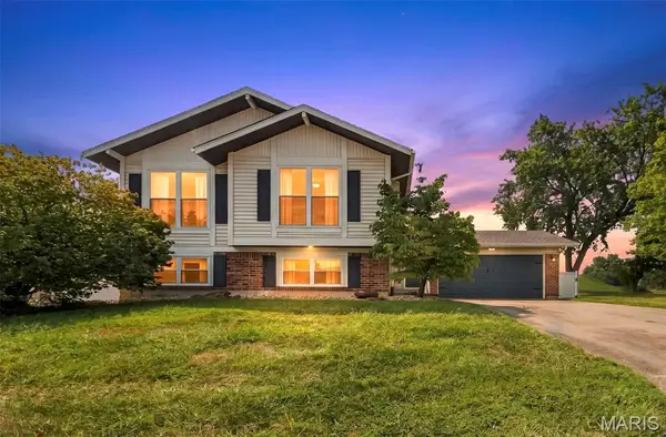 1128 Spencer Road, St Peters, MO 63376
