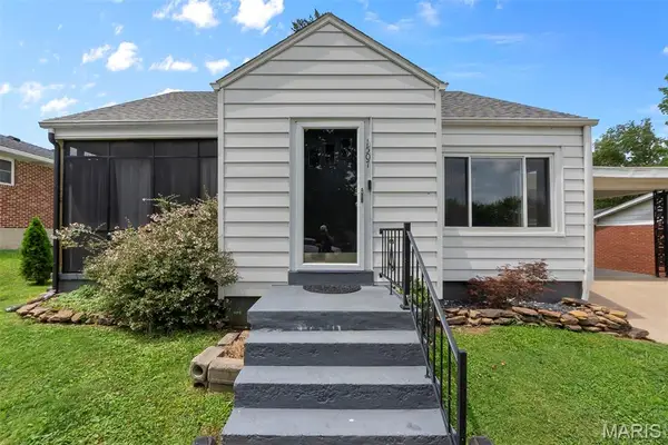 1507 N Henderson Street, Cape Girardeau, MO 63701