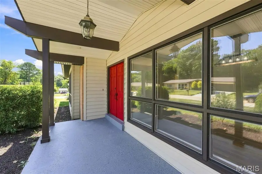 13126 Dartagnan Court, Creve Coeur, MO 63141 - #2
