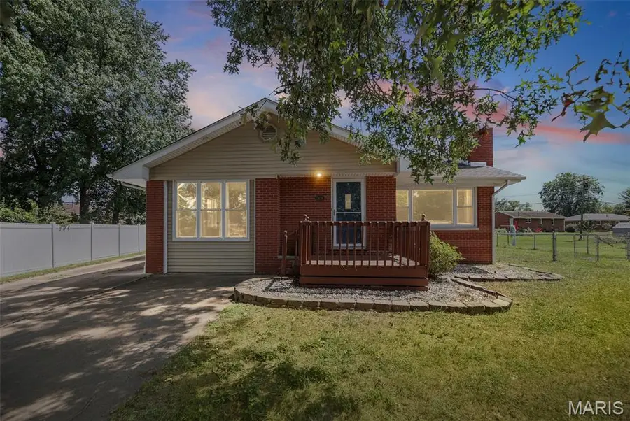 7409 Cedar Drive, Godfrey, IL 62035 - #2