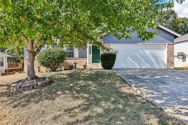 2038 Peine Forest Drive, Wentzville, MO 63385