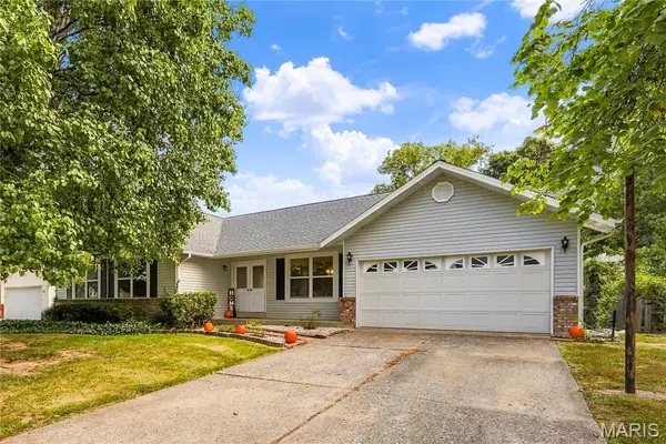 1278 Stephenridge Drive, St Charles, MO 63304